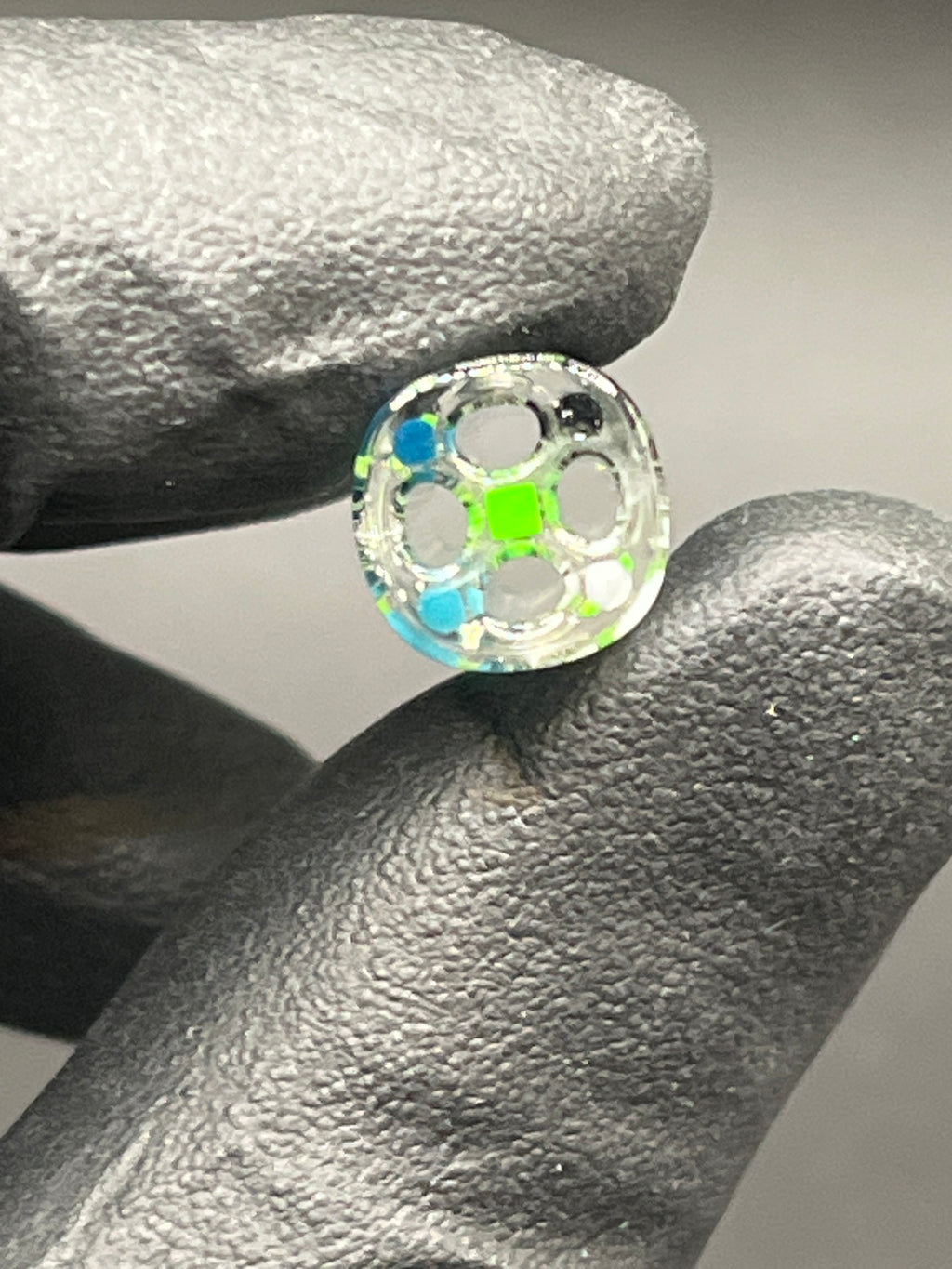 11mm - UV Reaktiv  - Brad B - USA