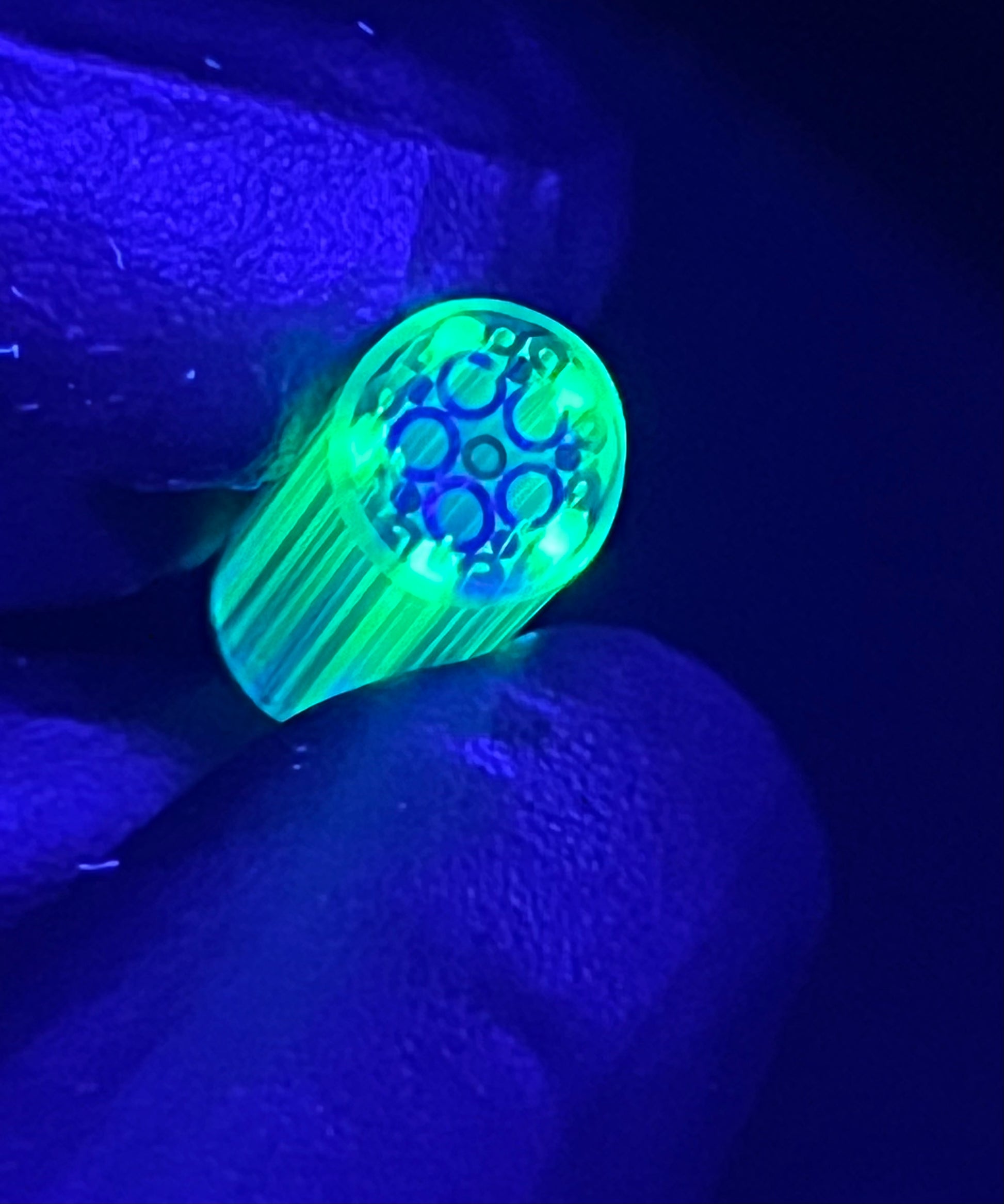 9mm - UV Reaktiv - Freeek - USA
