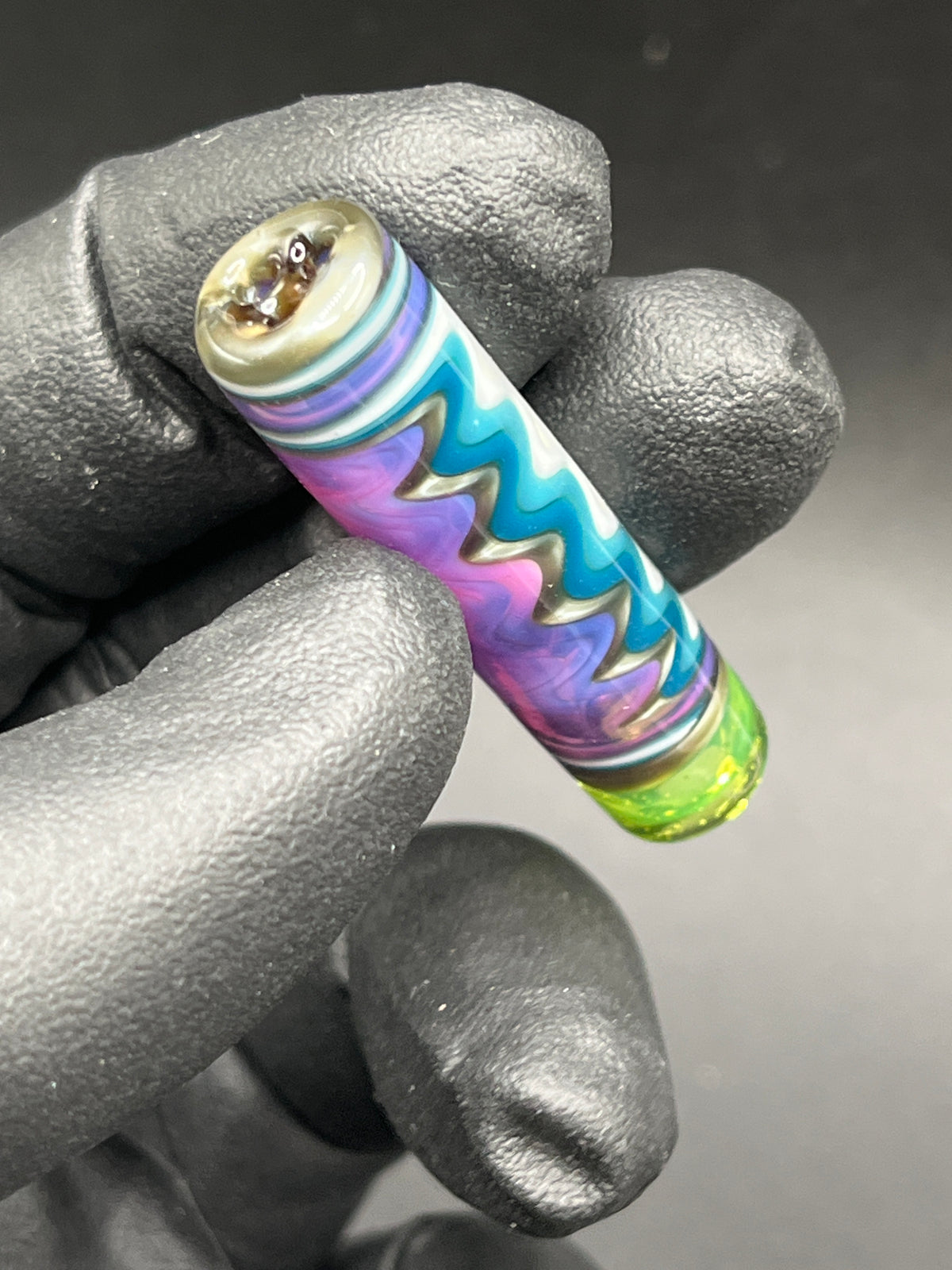 11mm - UV Reaktiv - Brad B - USA