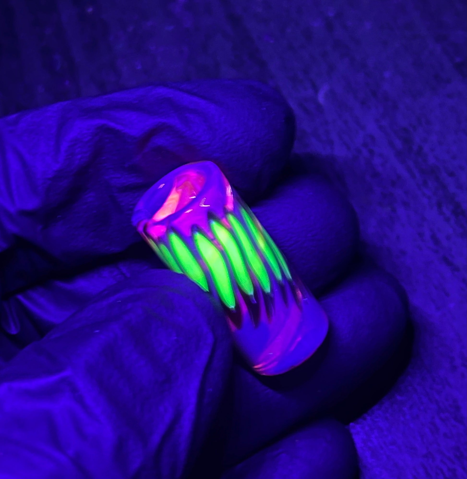 13,2mm - Tye Glass Art - USA - UV Reaktiv