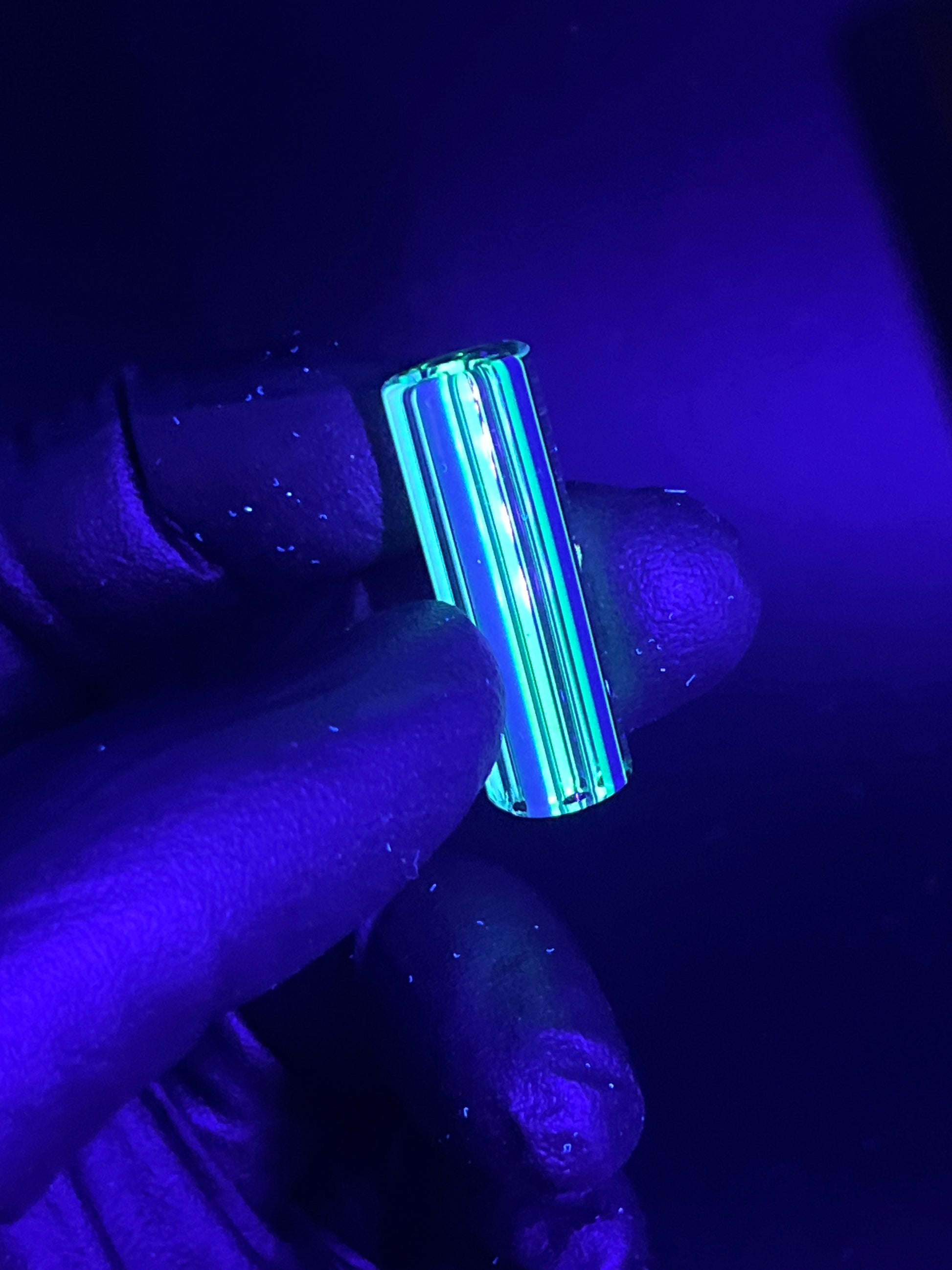 10,7mm - UV-Reaktiv - Brad B. - USA