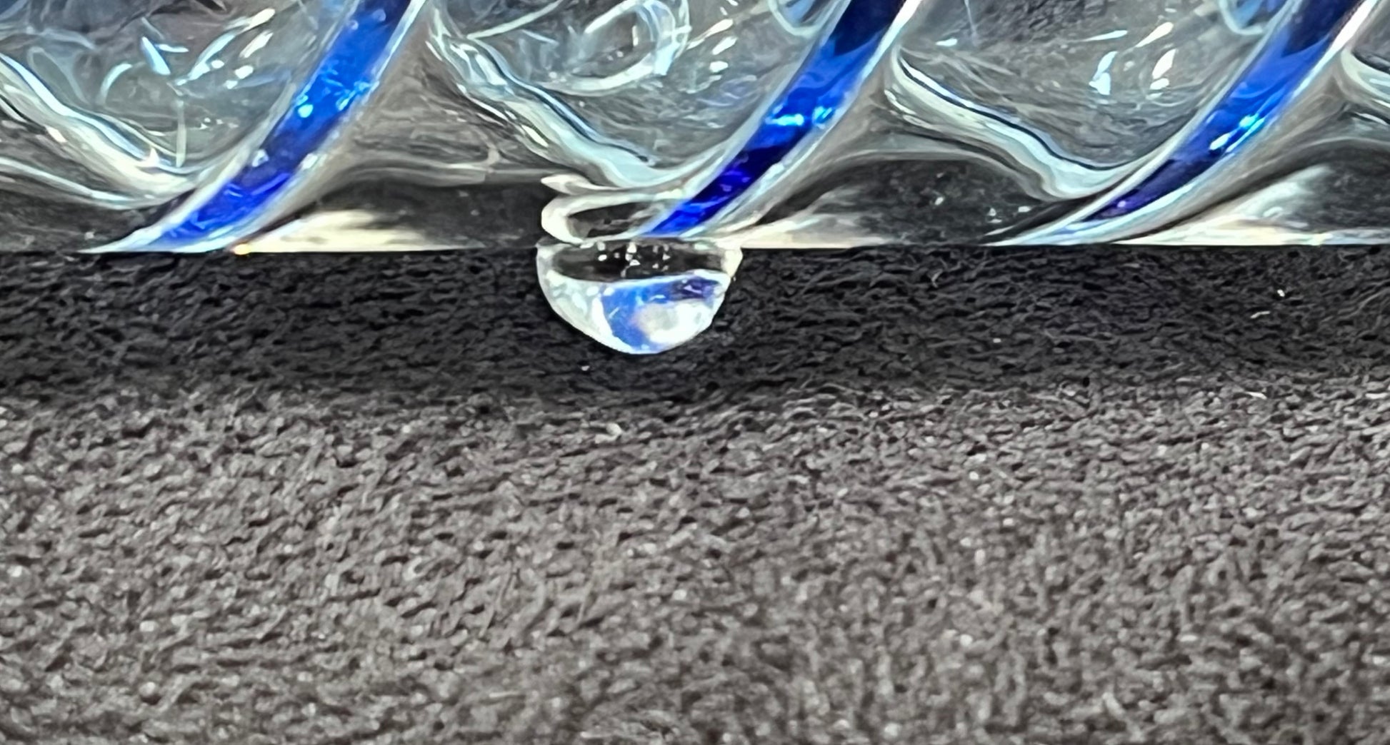 Extra langer Nudel Glas Tip 12mm x 9cm – Klar mit blauen Streifen