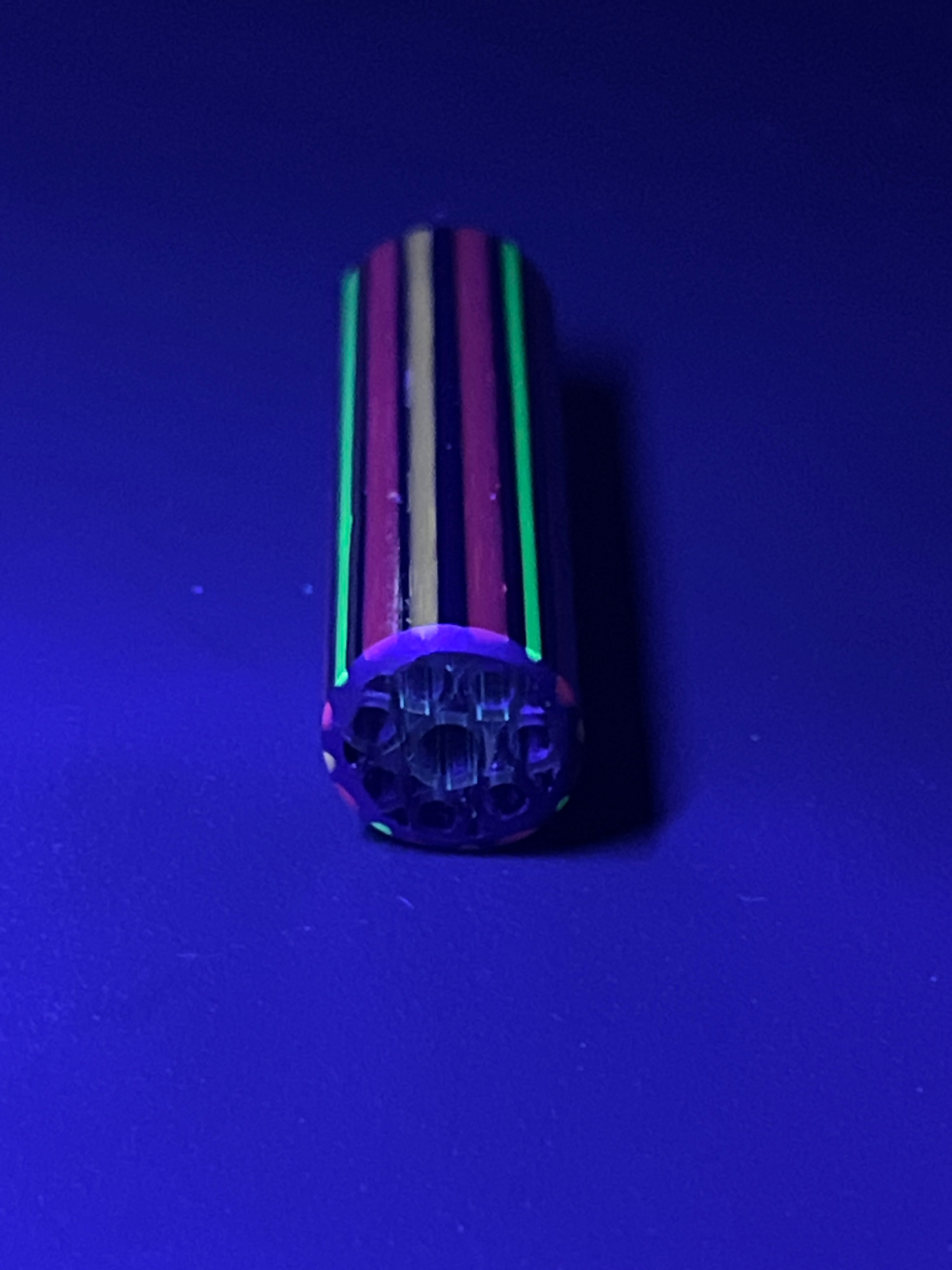 9mm- UV Reaktiv - Freeek Glass - USA