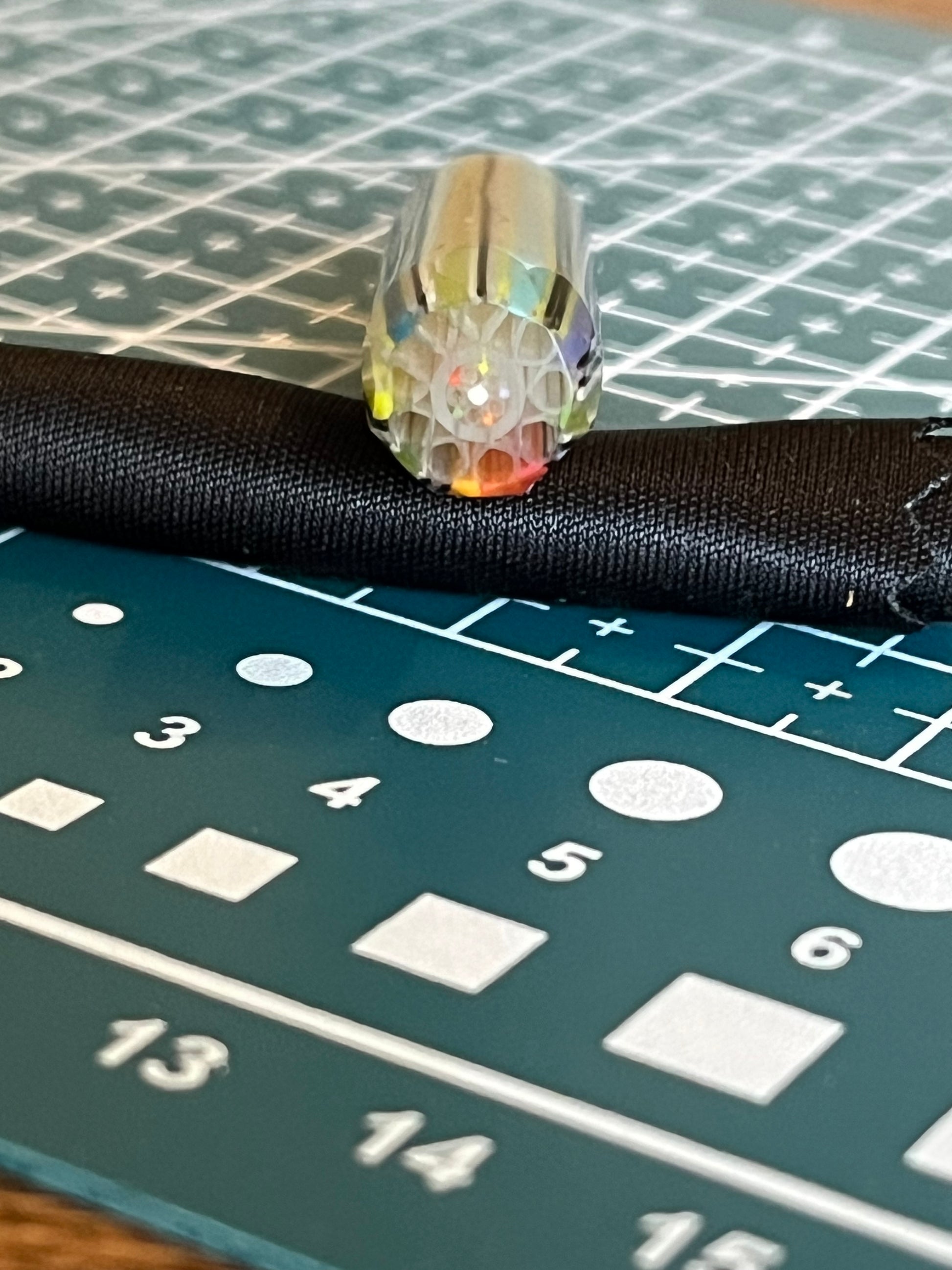 10mm - WYG Glass - Heritage Dichro - UV - Faceted