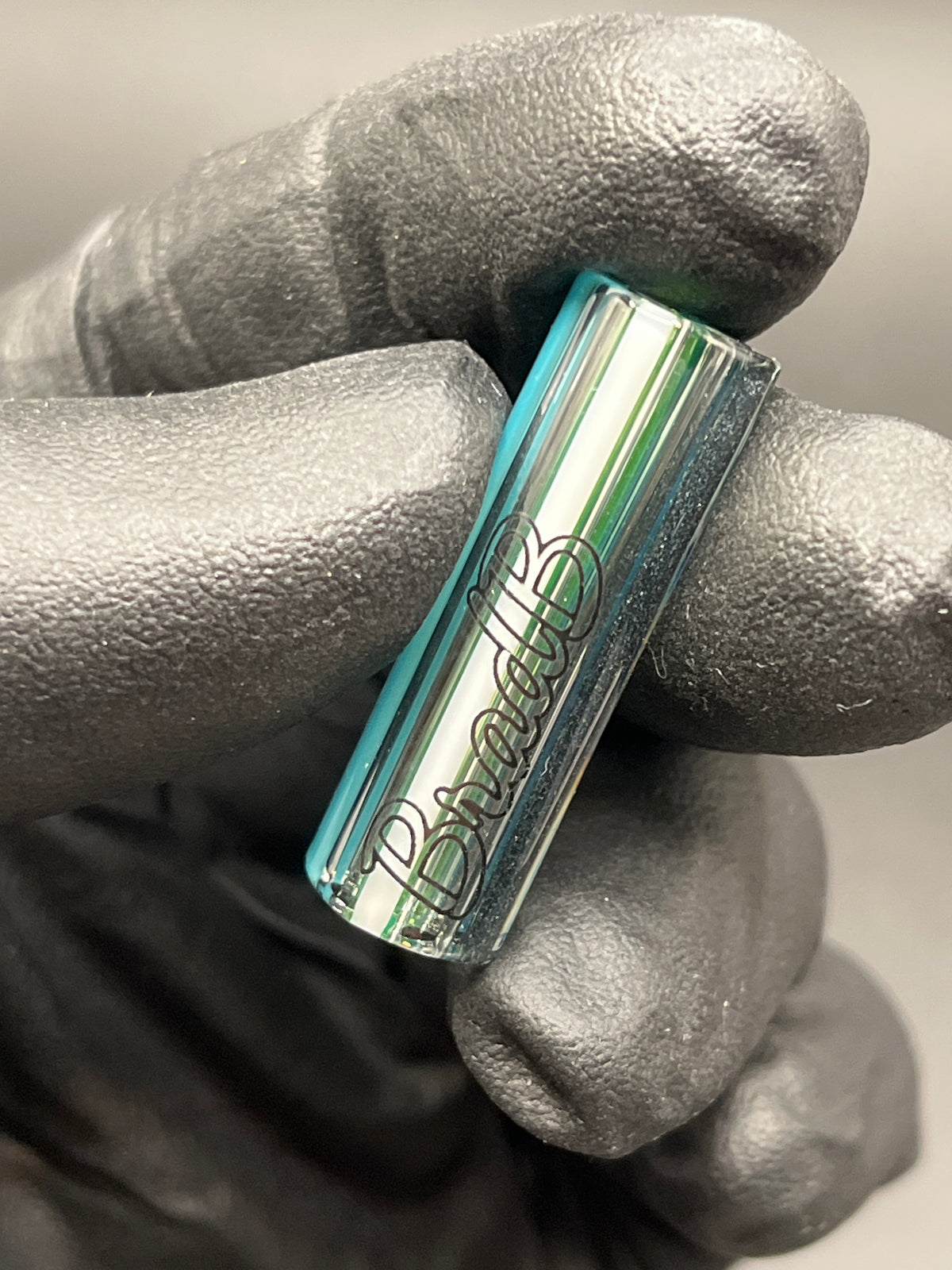 11mm - UV Reaktiv  - Brad B - USA