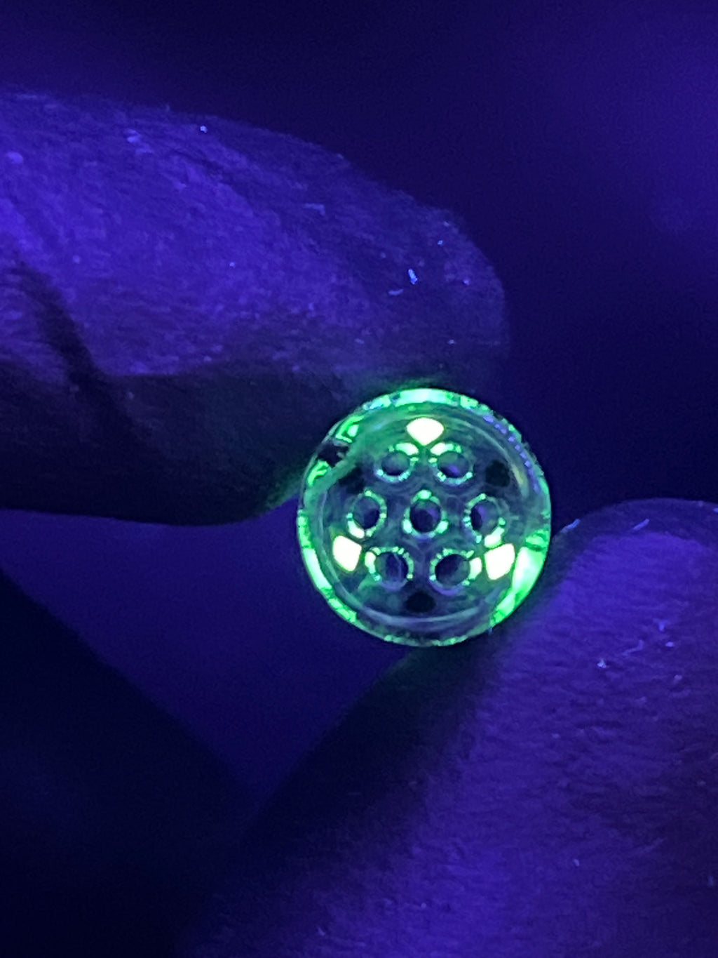 10mm - UV Reaktiv  - Brad B - USA
