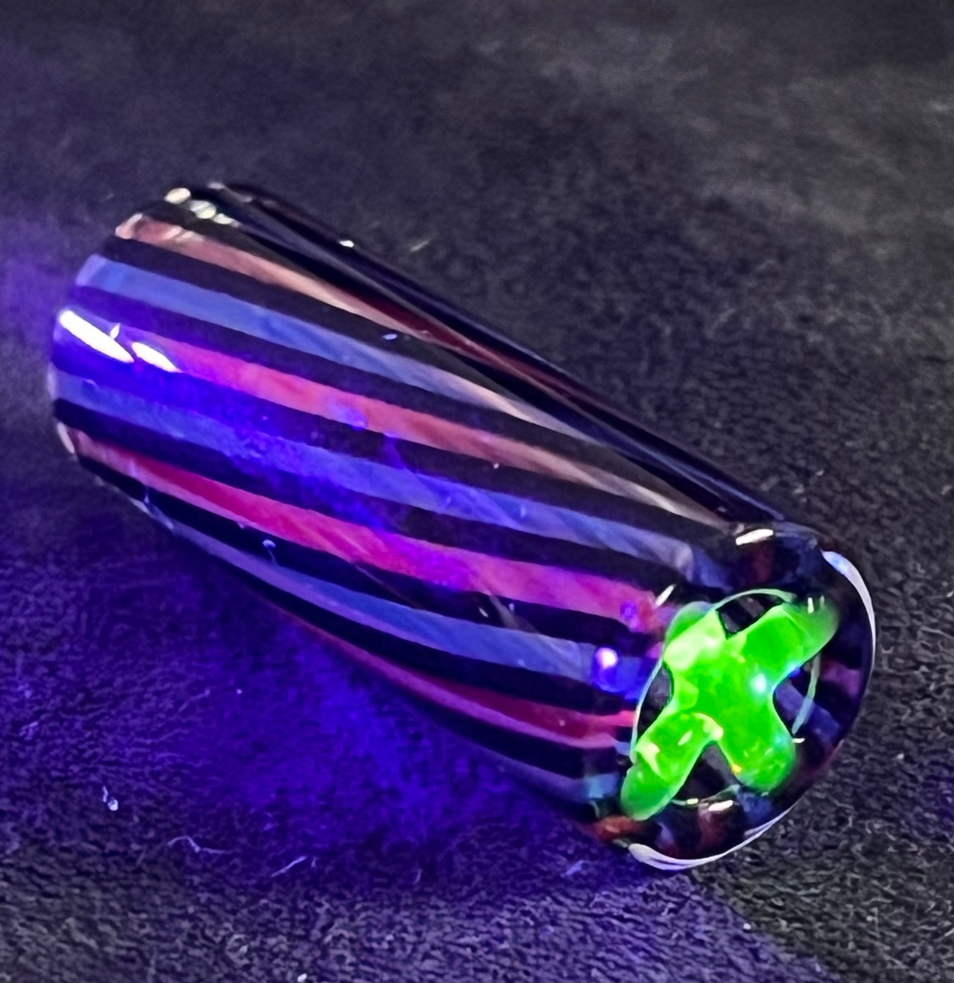 12,4 x 32,9mm - BradBGlass - Oasis Flamework - USA