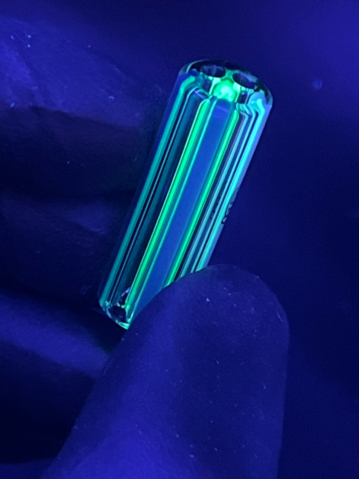 11mm - UV Reaktiv  - Brad B - USA