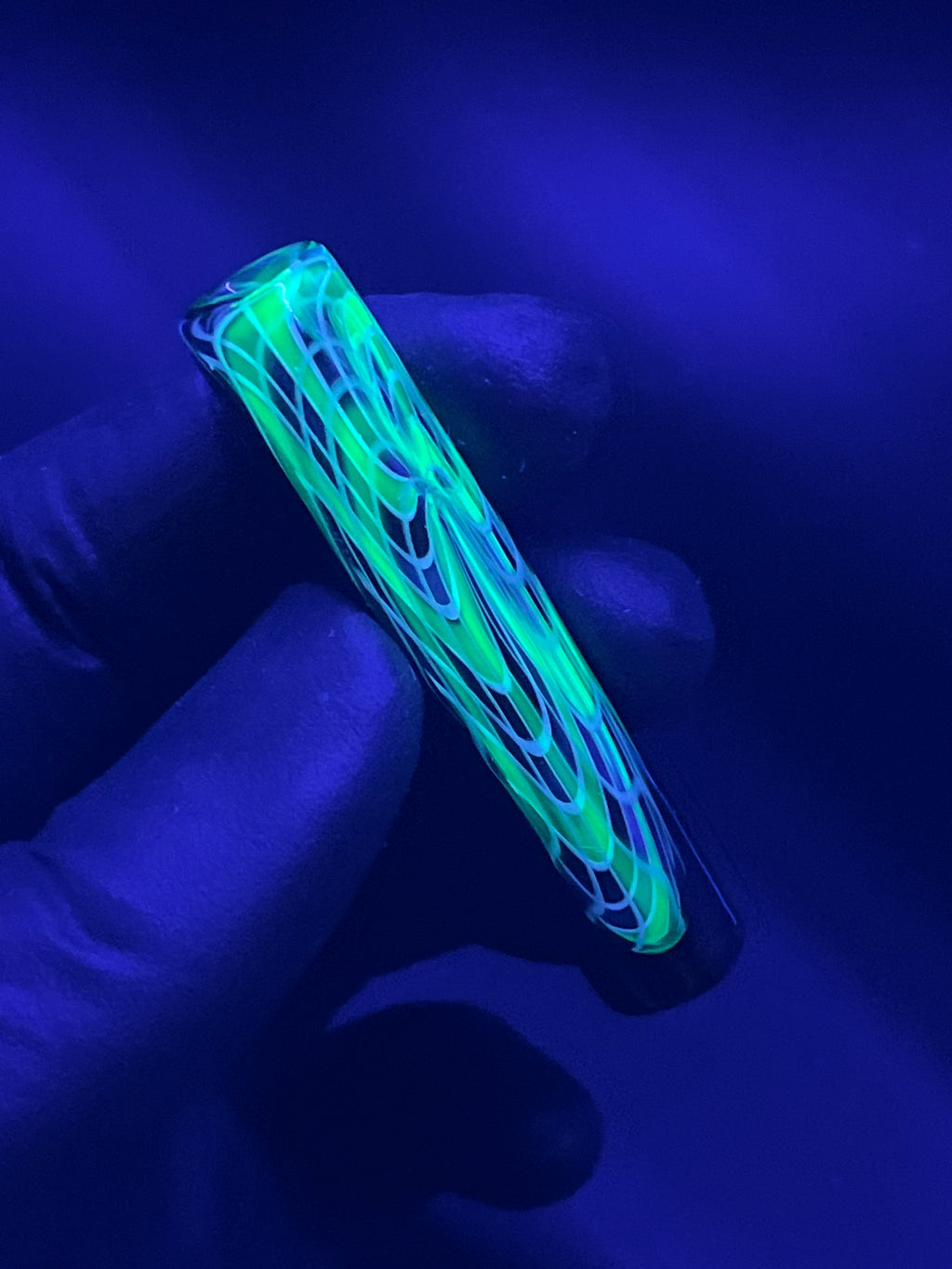 12mm - UV Reaktiv  - Brad B - USA