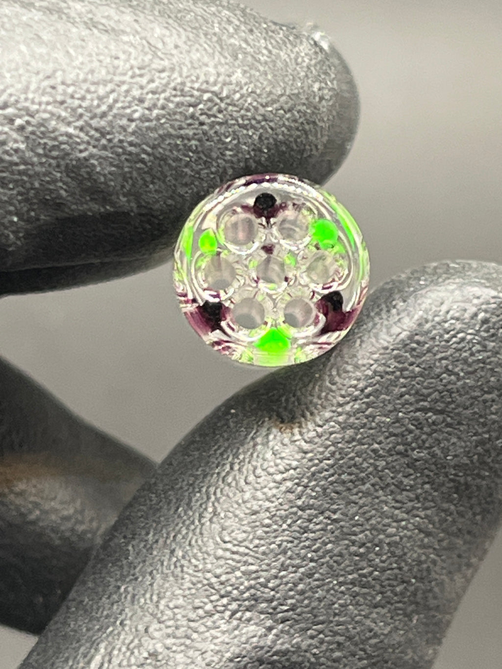 11mm - UV Reaktiv  - Brad B - USA