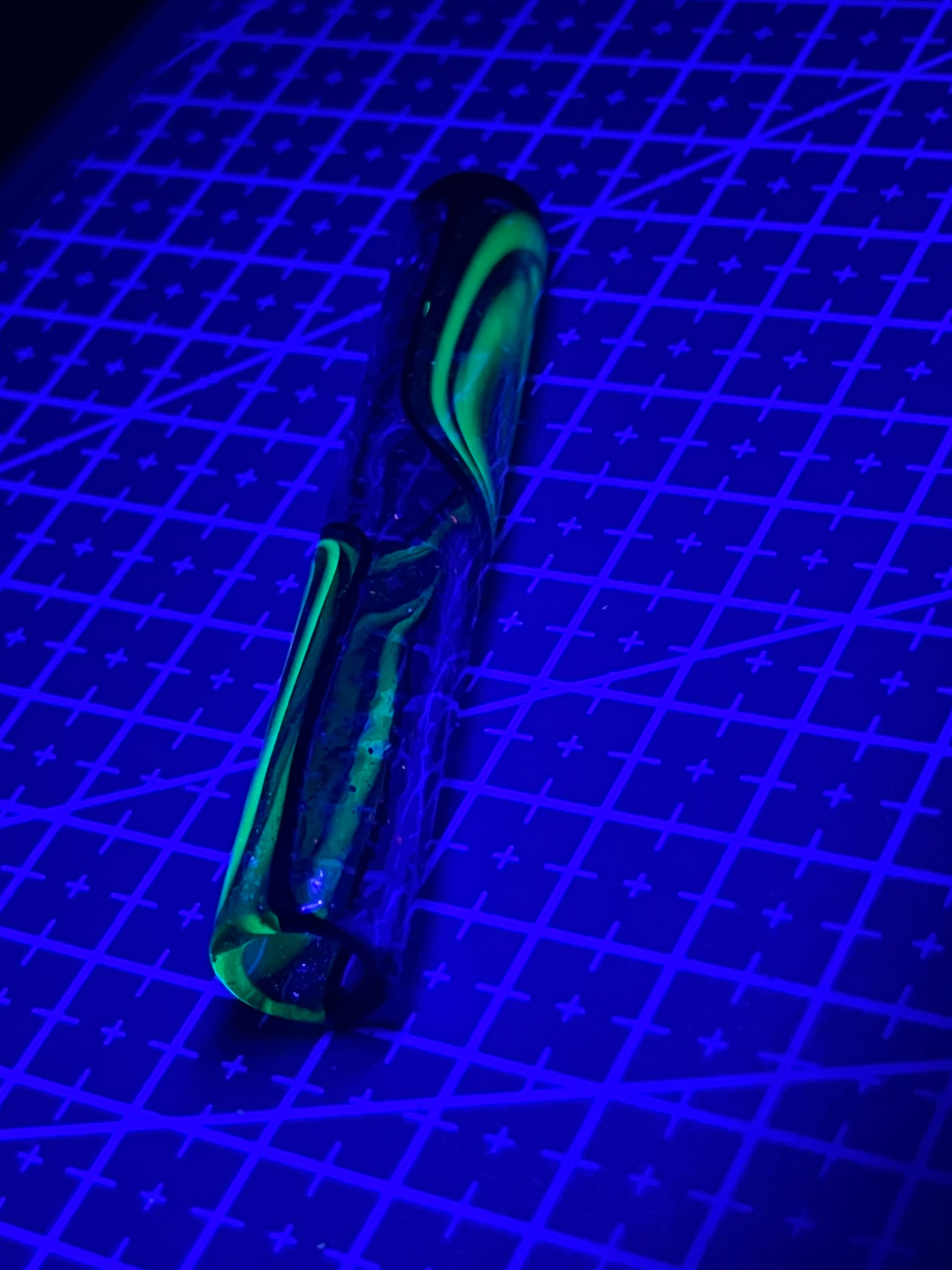 12,2mm - UV Reaktiv - Brad B - USA