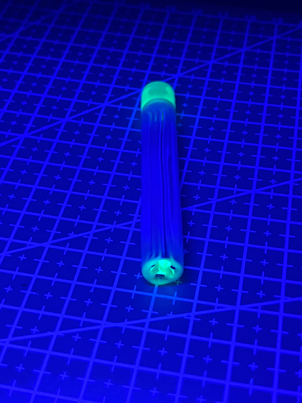 10,4mm - UV Reaktiv - Brad B - USA