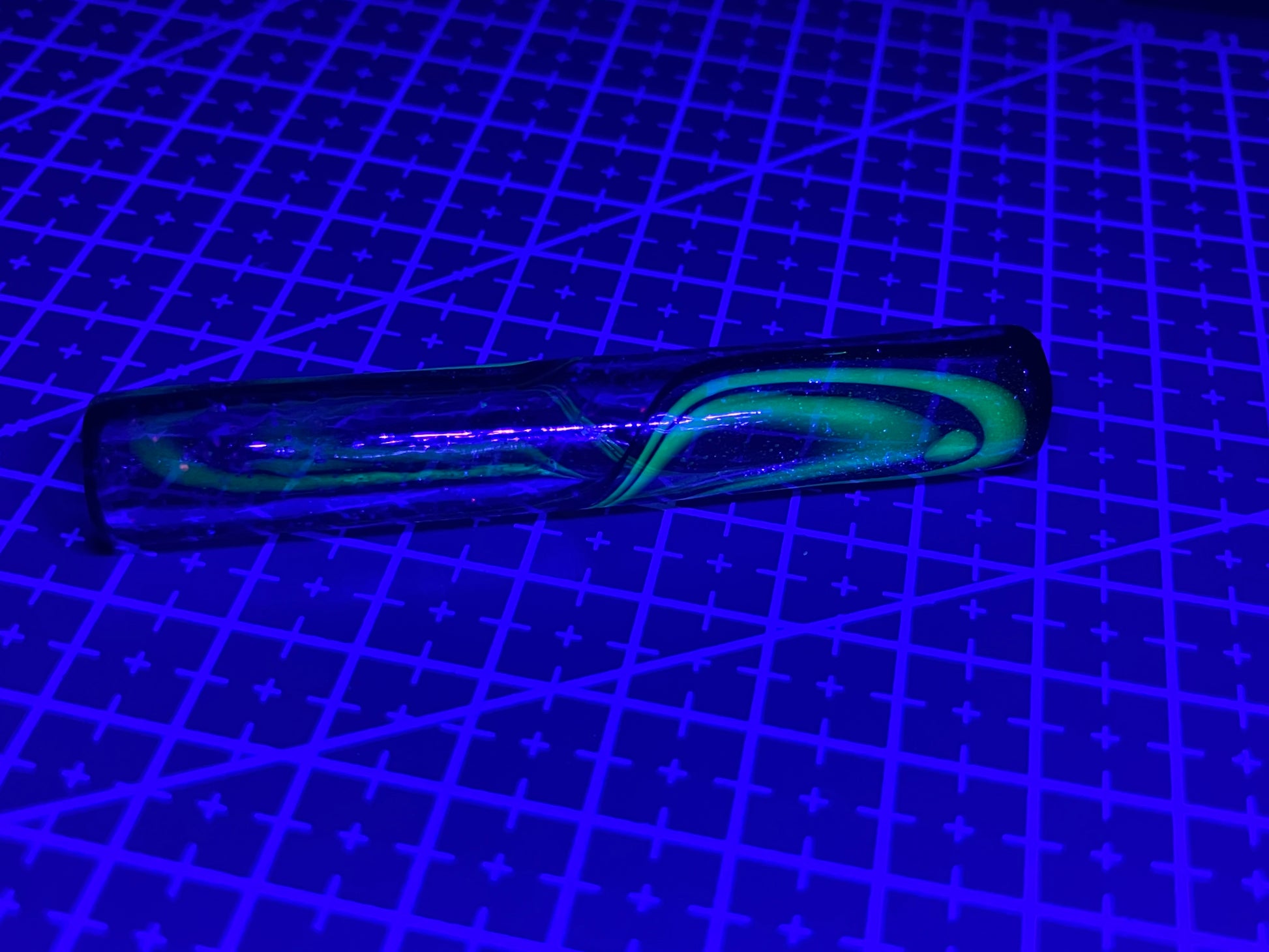 12,2mm - UV Reaktiv - Brad B - USA