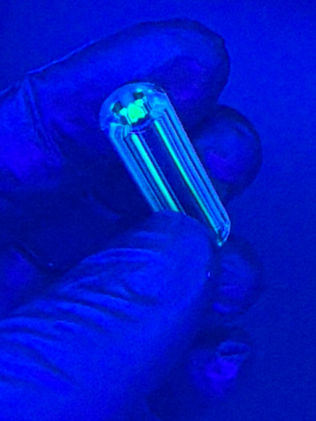 10,1mm - UV-Reaktiv - Brad B. - USA