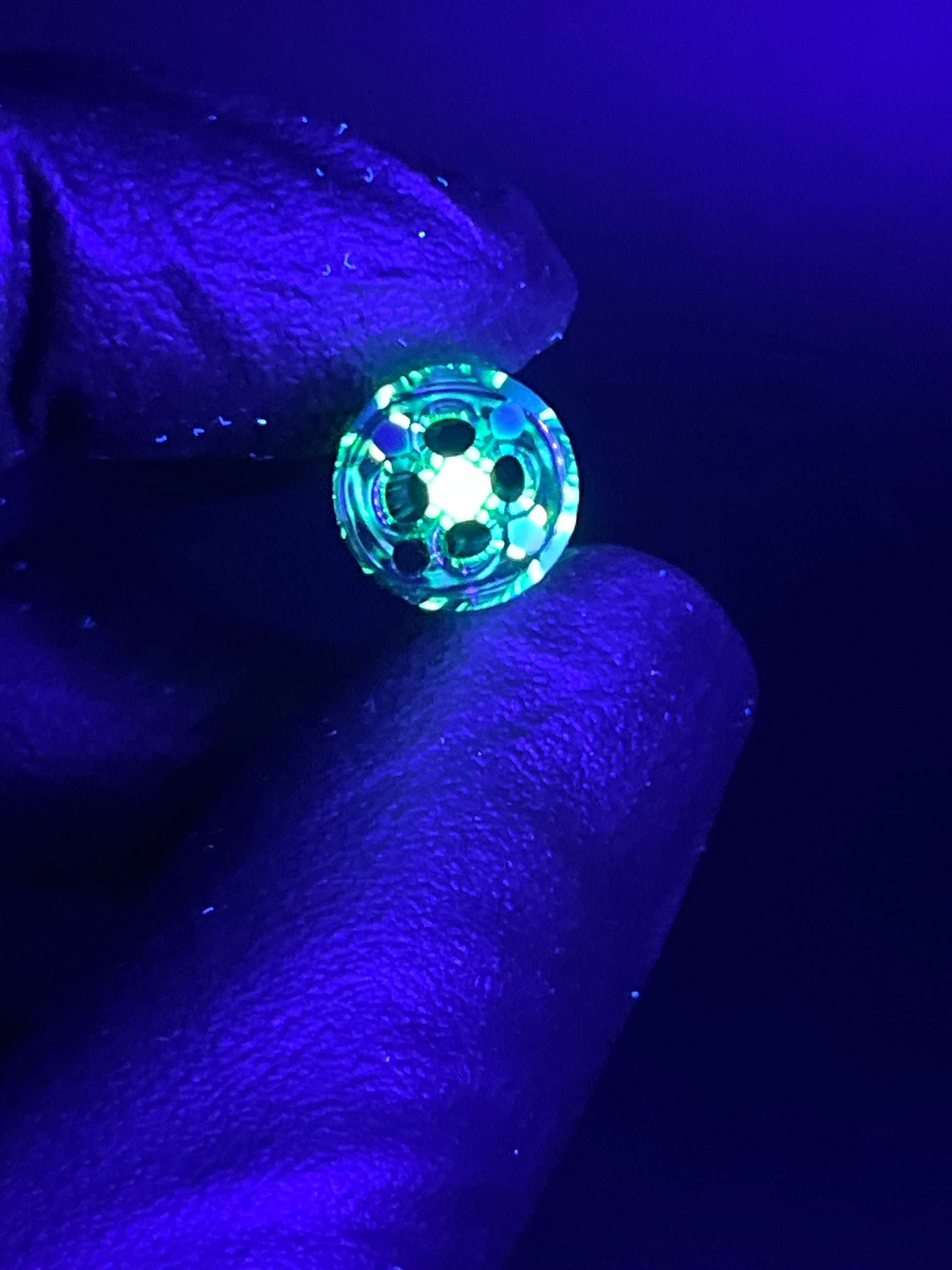 10,7mm - UV-Reaktiv - Brad B. - USA