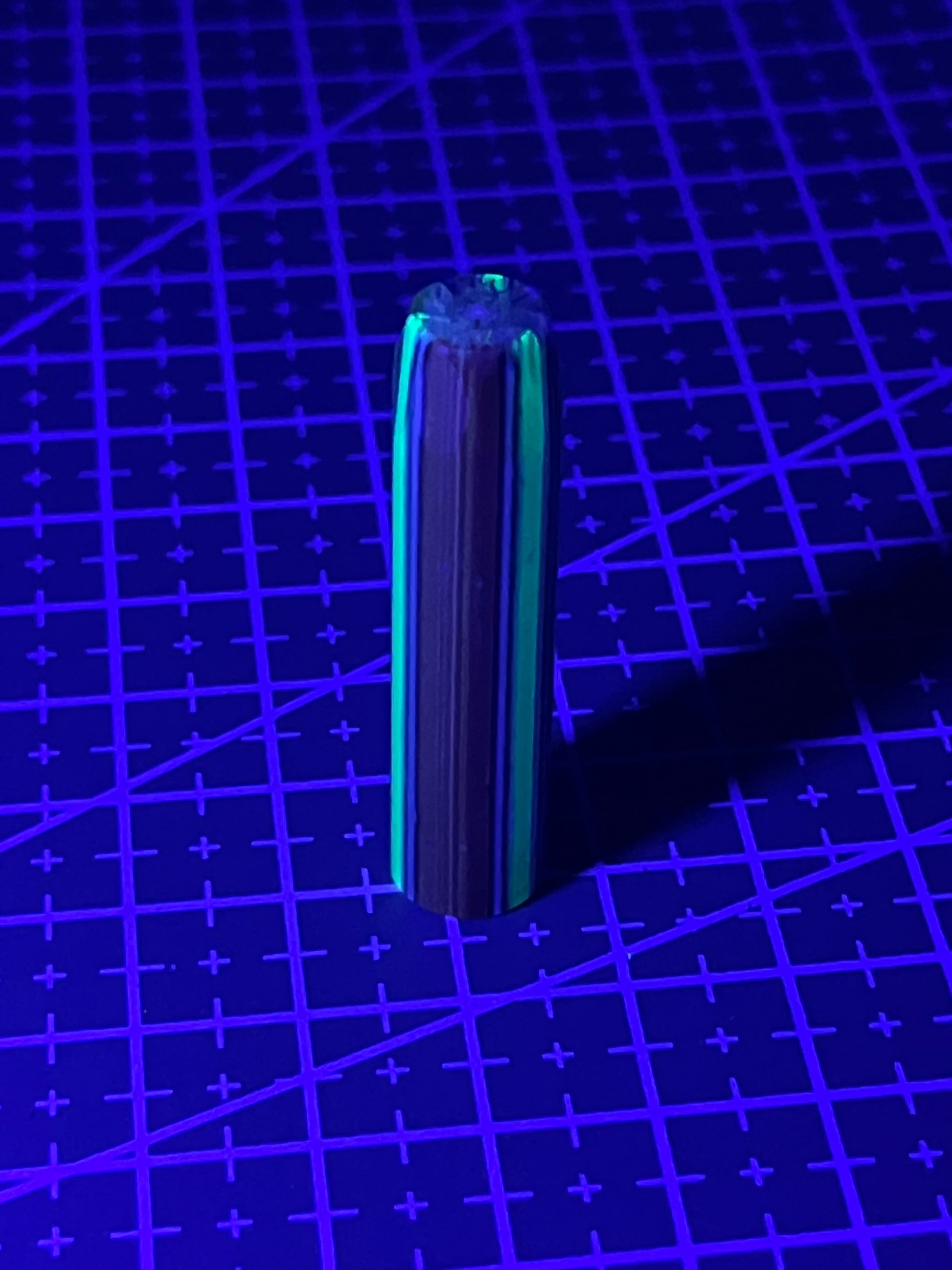 10mm - WYG Glass - Heritage Dichro - UV - Faceted