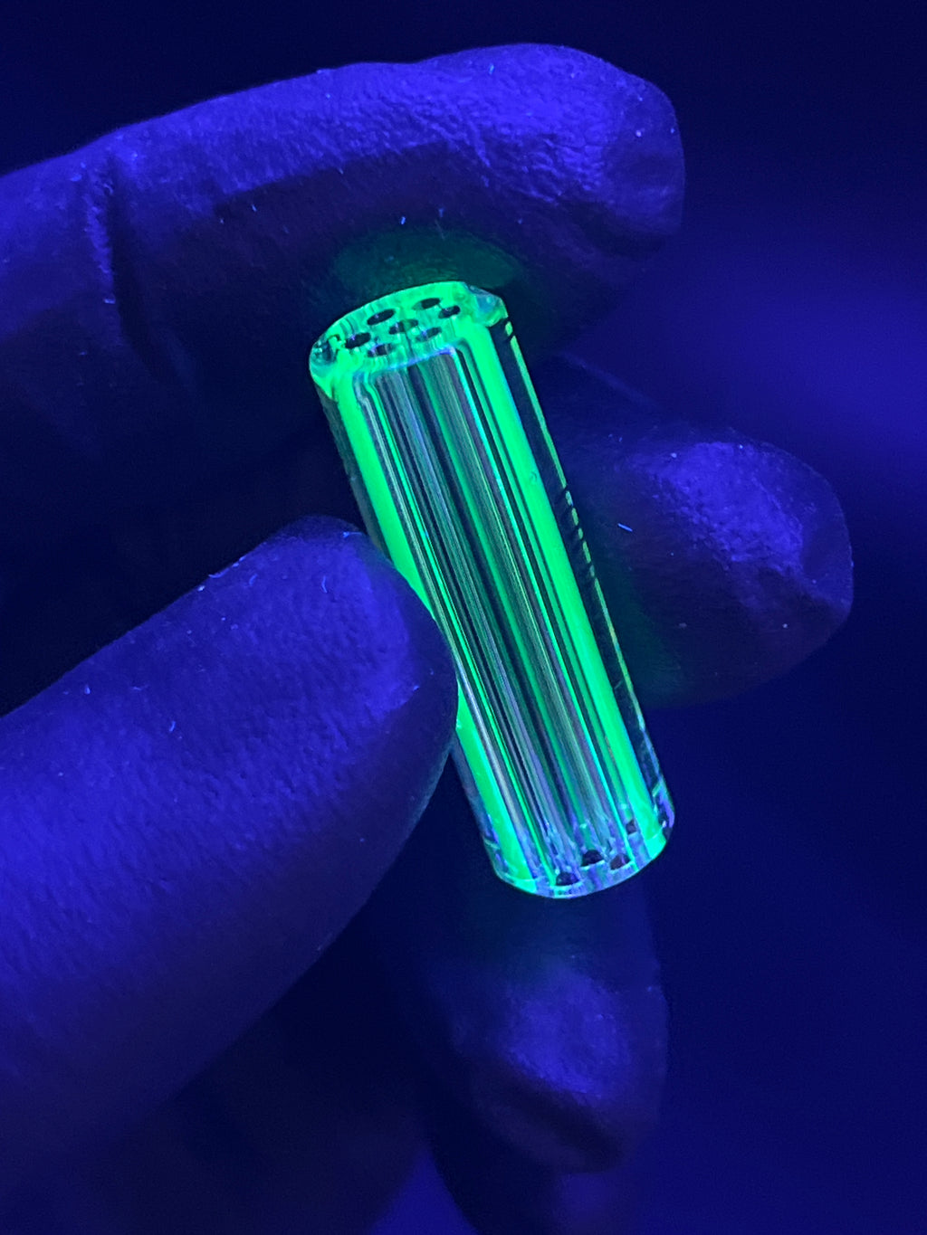 10mm - UV Reaktiv  - Brad B - USA