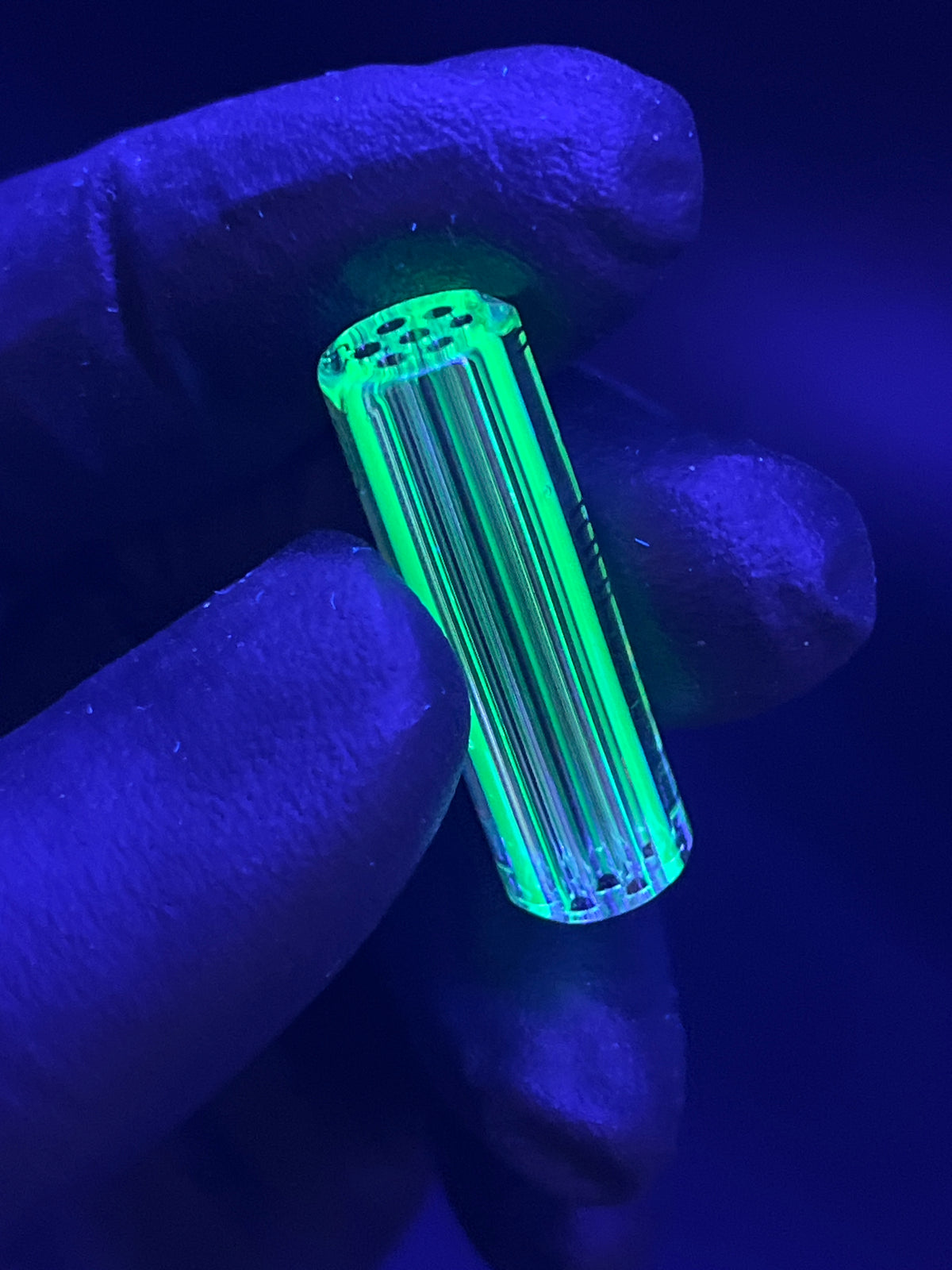 10mm - UV Reaktiv  - Brad B - USA