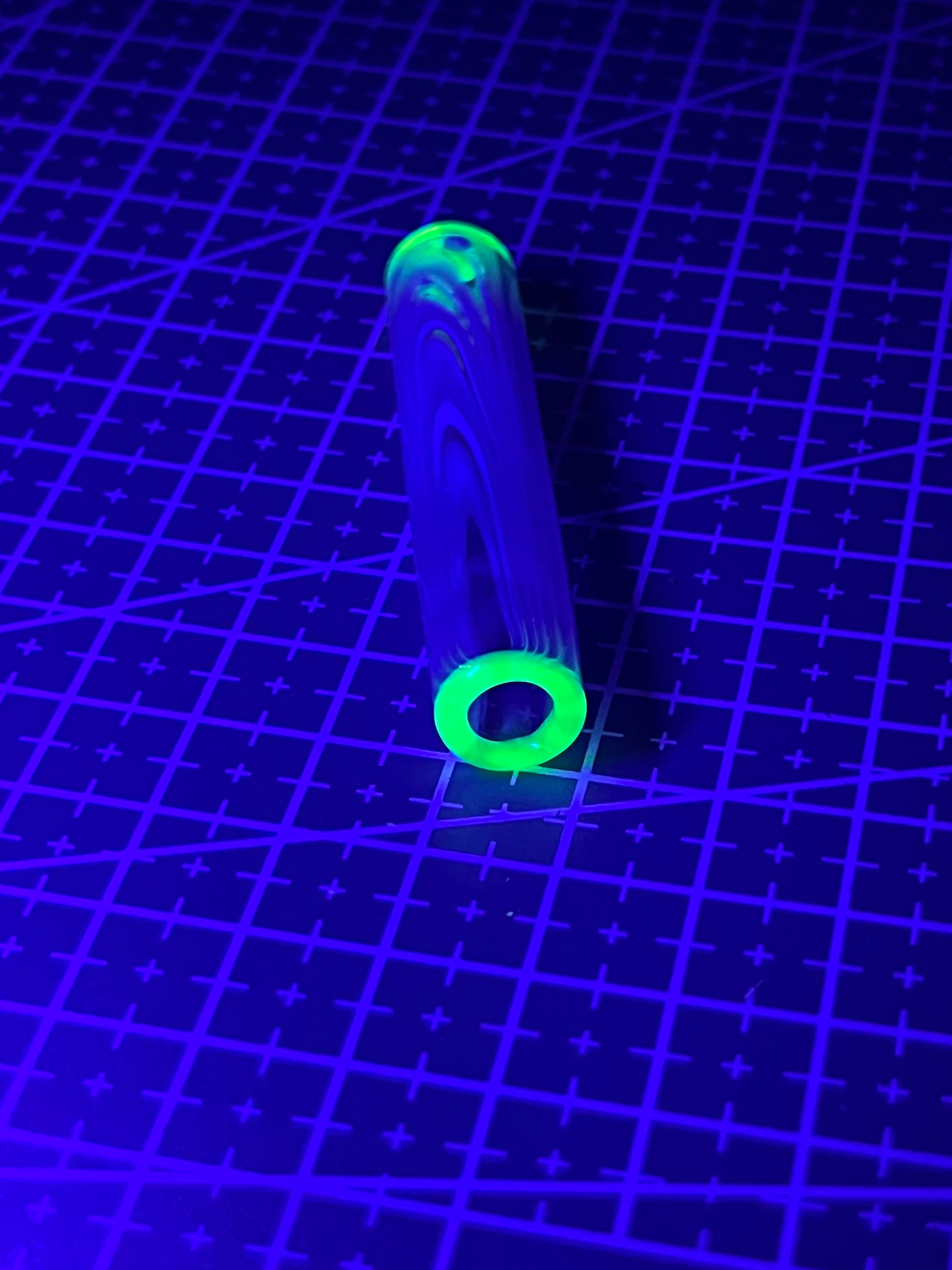 11,5mm  - UV Reaktiv - Brad B - USA