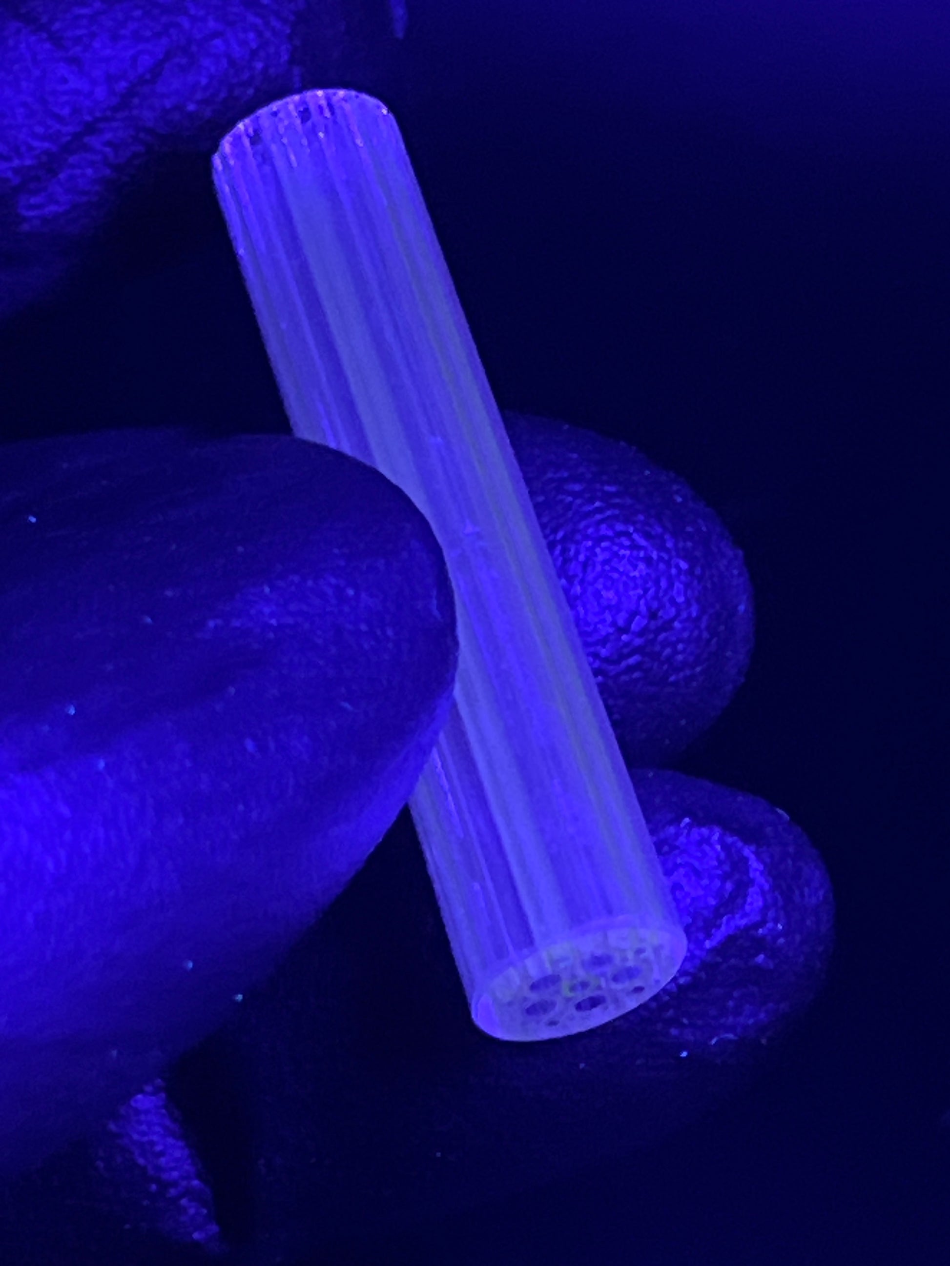 11,5mm - XXT - UV Reaktiv - Freeek - USA