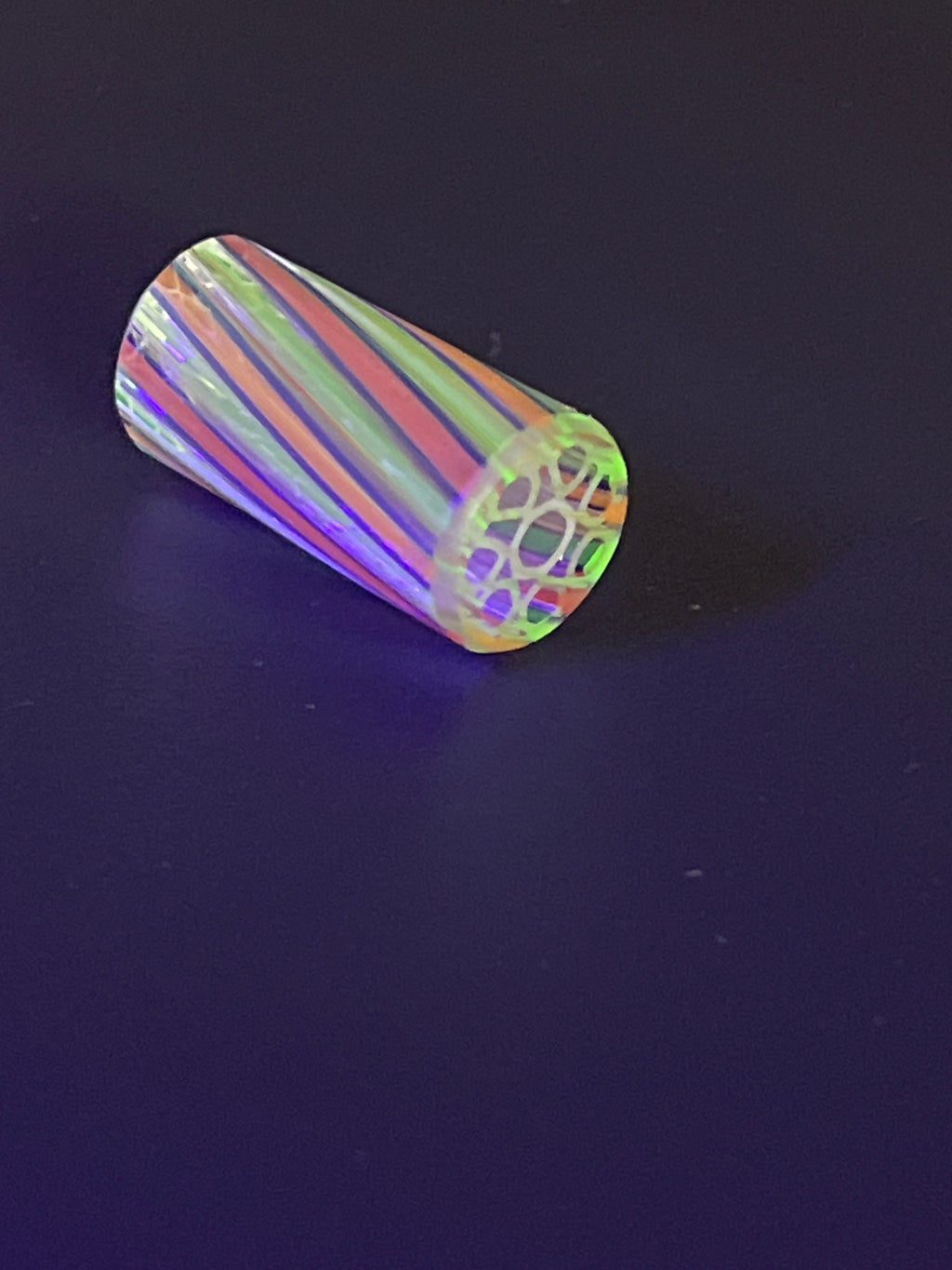 12mm - UV Reaktiv - Freeek Glass - USA