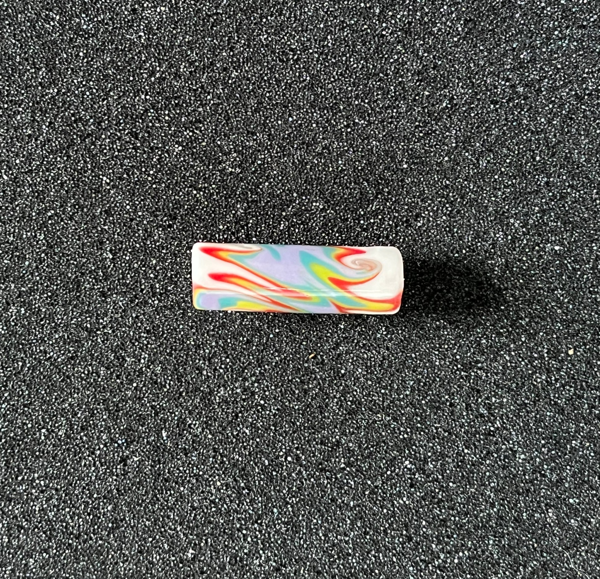 9,9 x 30,2 mm - Unikat von Melty Glass