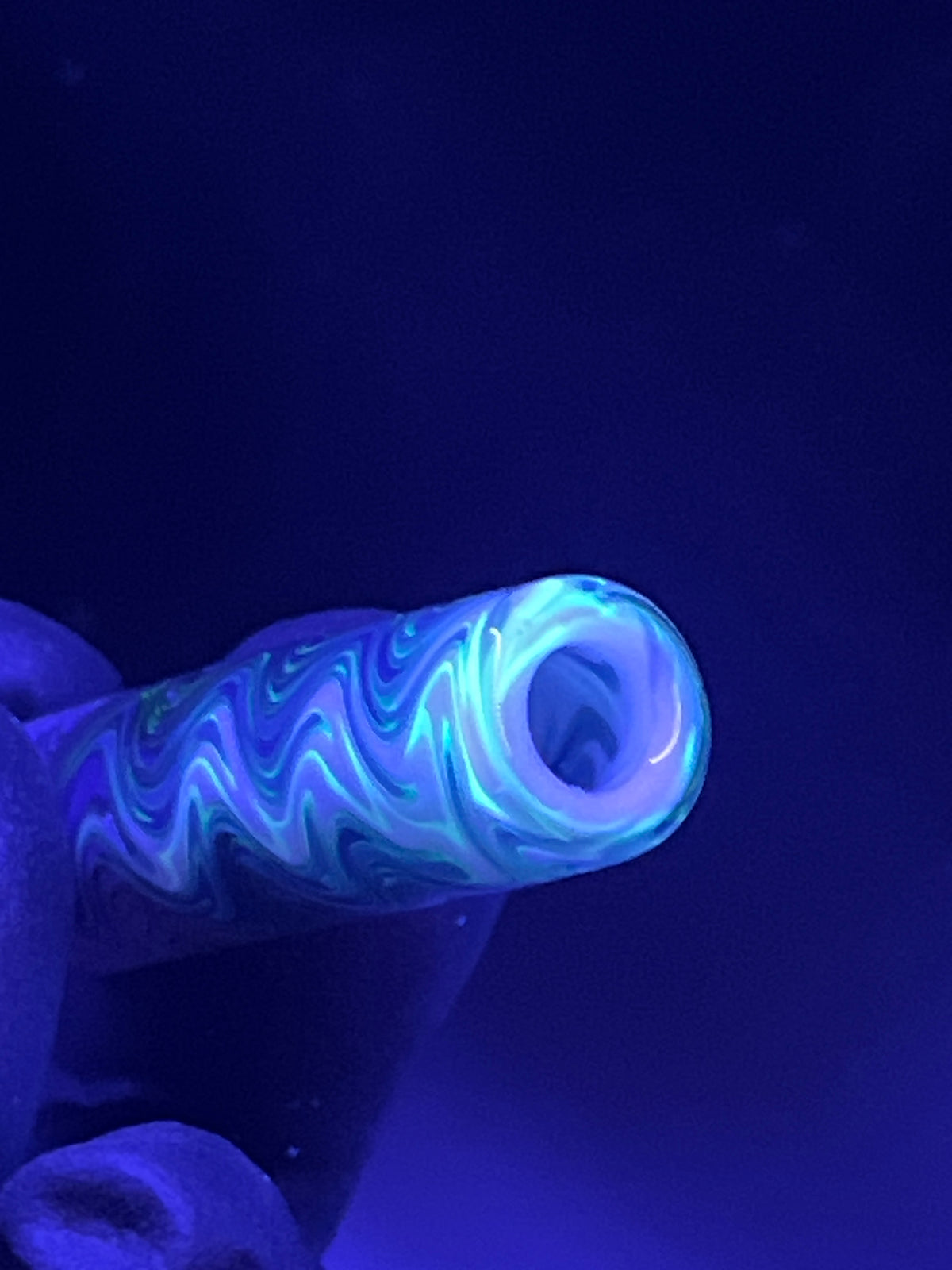 12mm - UV Reaktiv - Brad B - USA