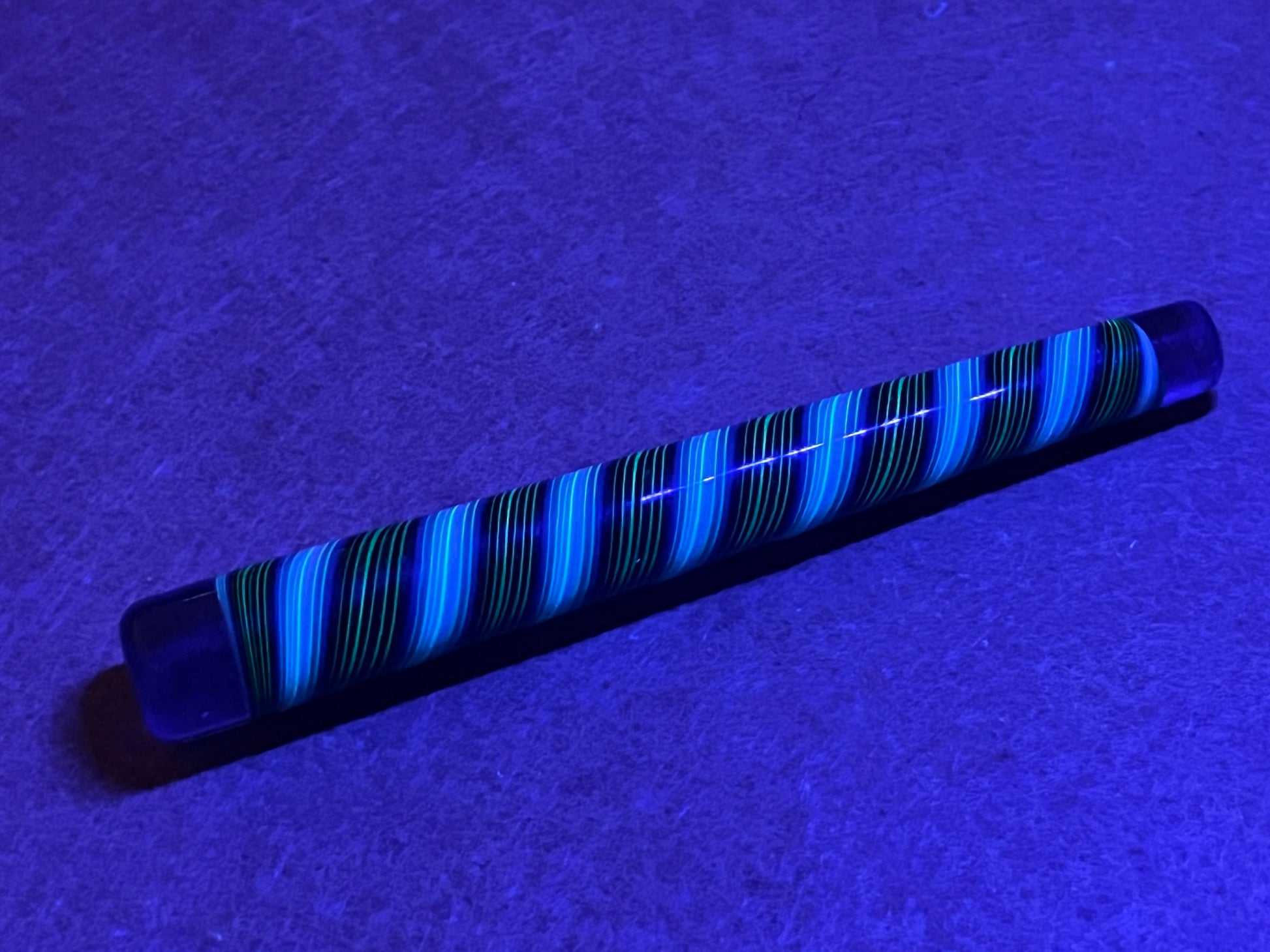 Packer - BradBGlass - Oasis Flamework - USA