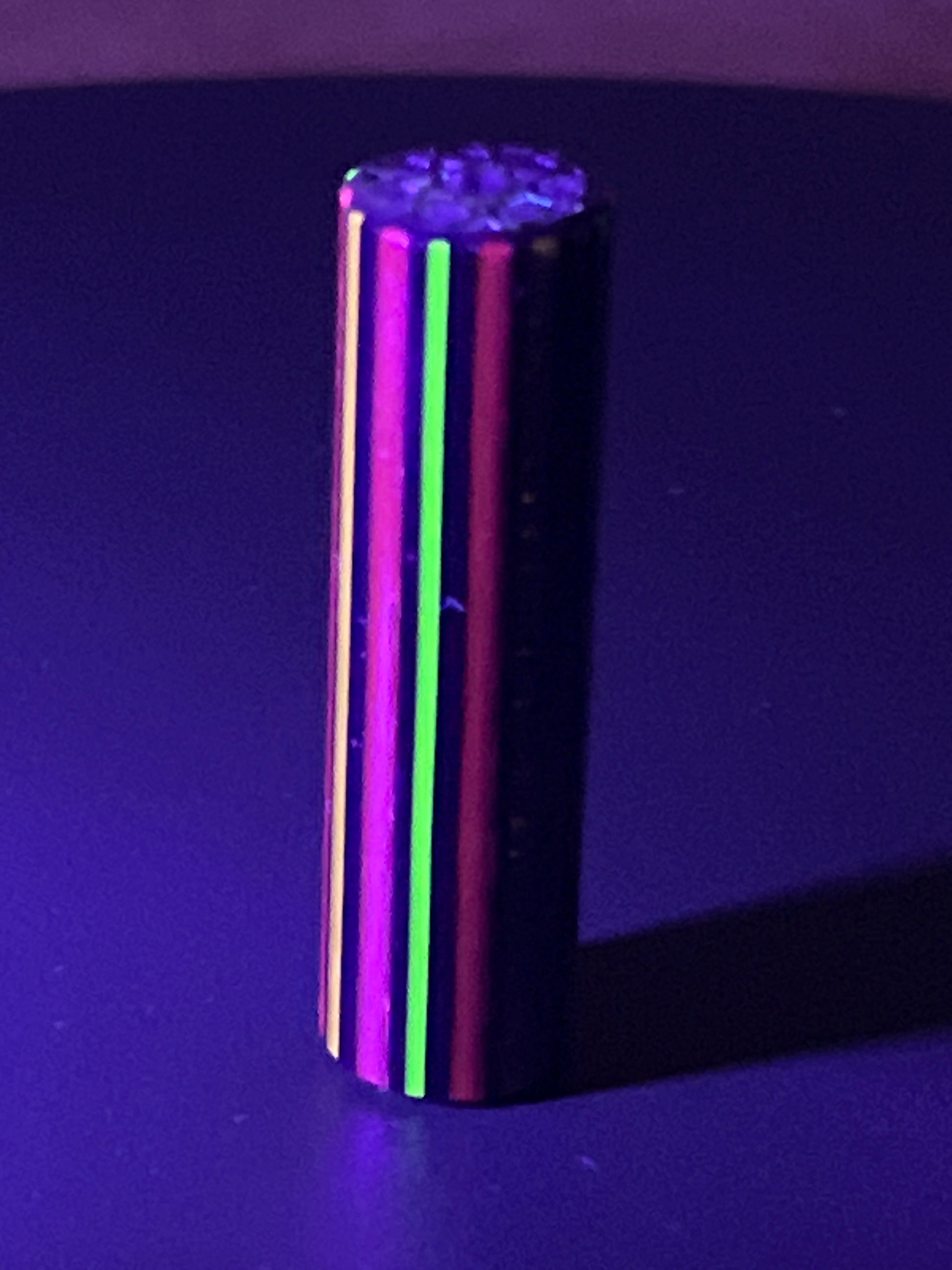 9mm- UV Reaktiv - Freeek Glass - USA