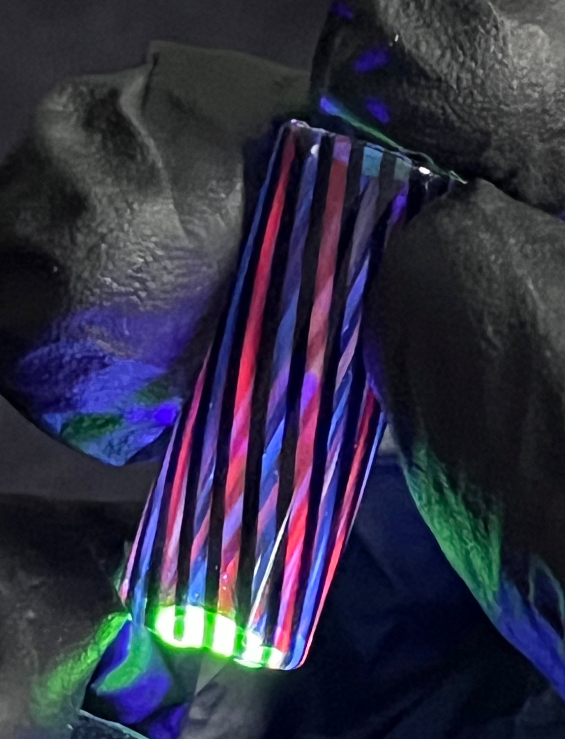 12,4 x 32,9mm - BradBGlass - Oasis Flamework - USA