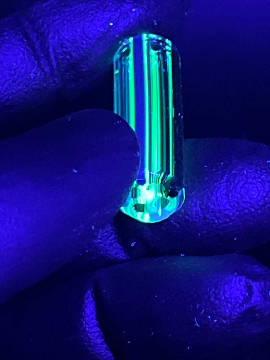 10,7mm - UV-Reaktiv - Brad B. - USA
