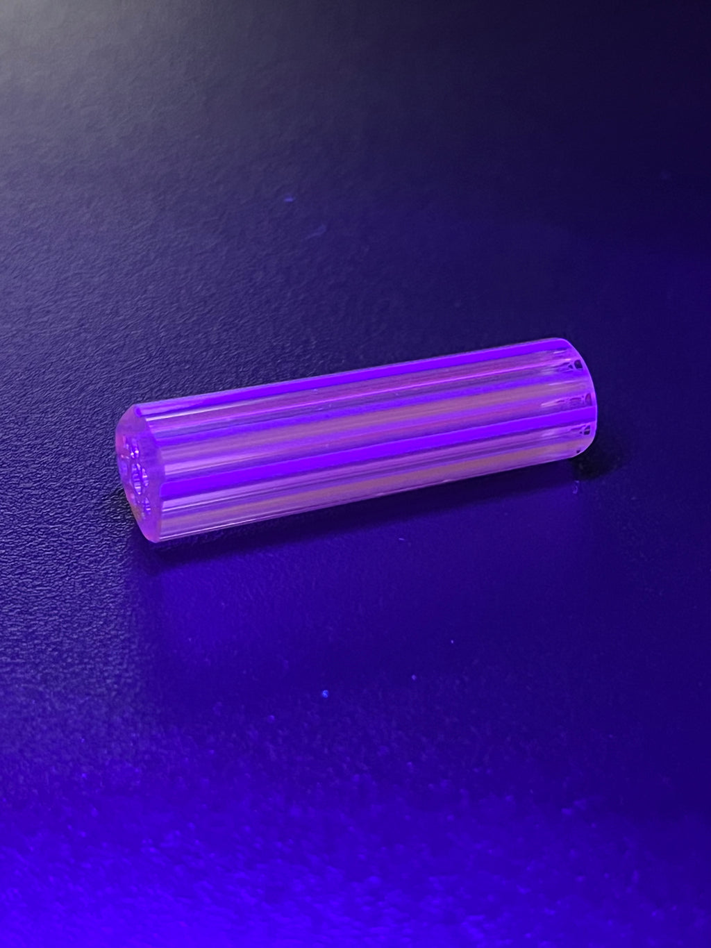 9,9mm - XT - UV Reaktiv - Freeek Glass - USA