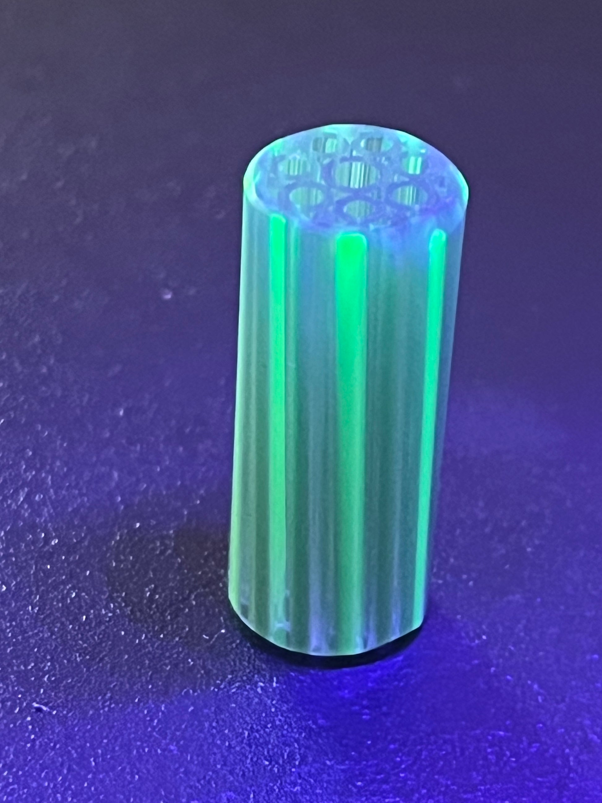 10mm - UV Reaktiv - Freeek Glass - USA