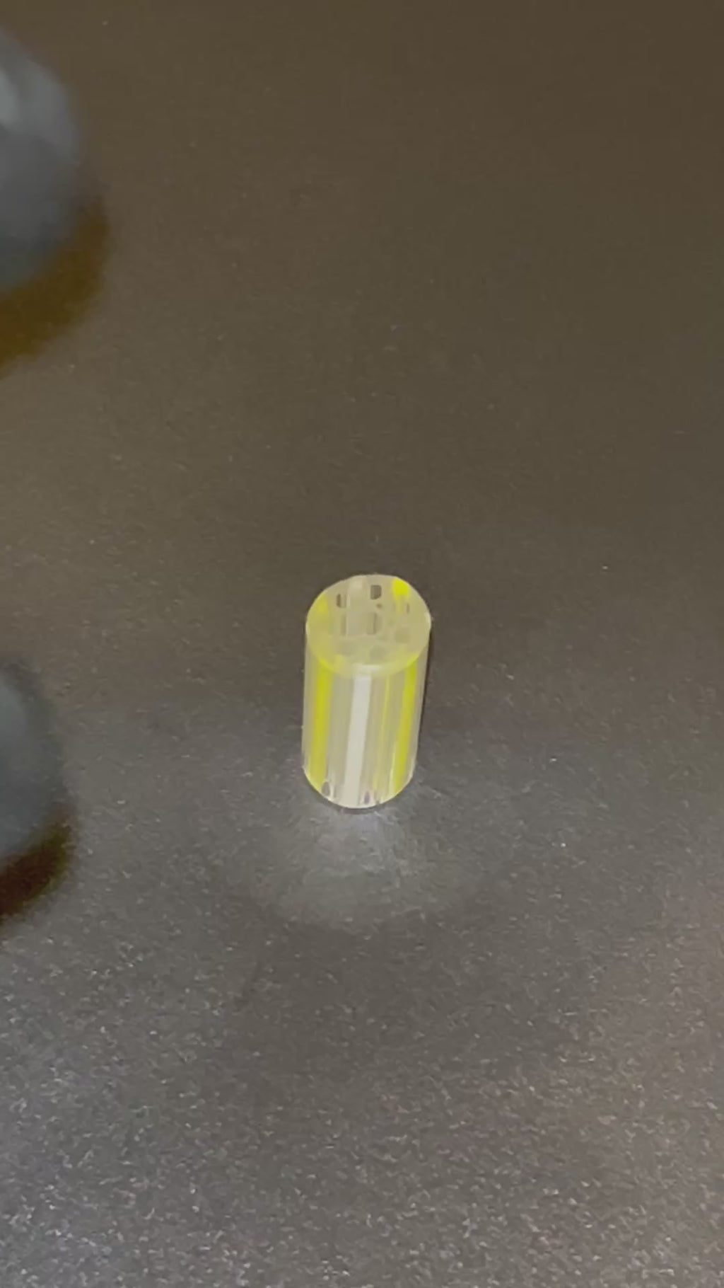 9,7mm - UV Reaktiv - Freeek Glass - USA