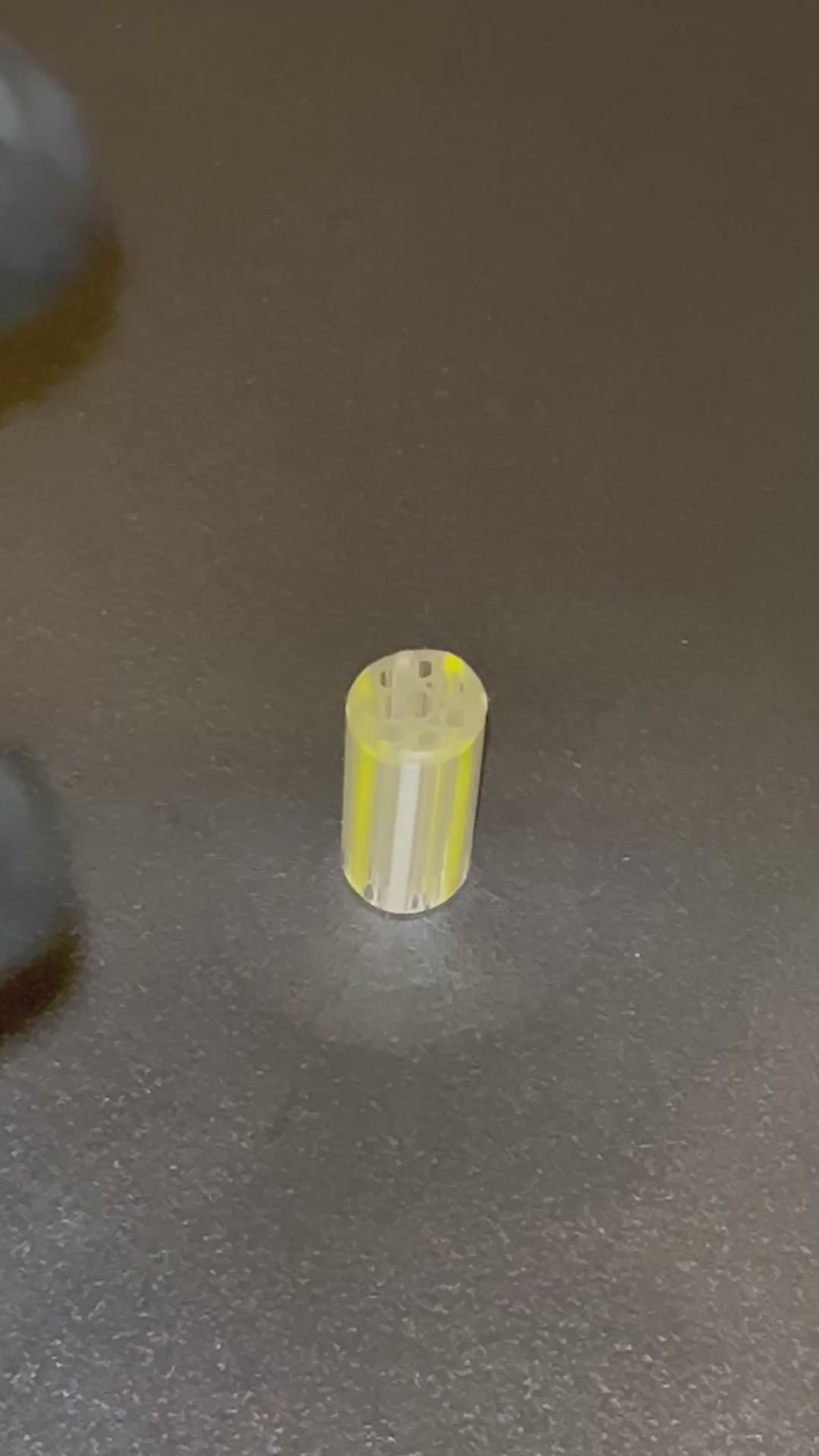 9,7mm - UV Reaktiv - Freeek Glass - USA